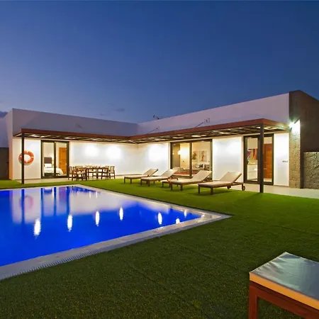 Zanata With Air Conditioning And Hot Tub Villa *